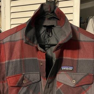 Men's Patagonia Fjord Insulated Flannel (Buffalo plaid style)